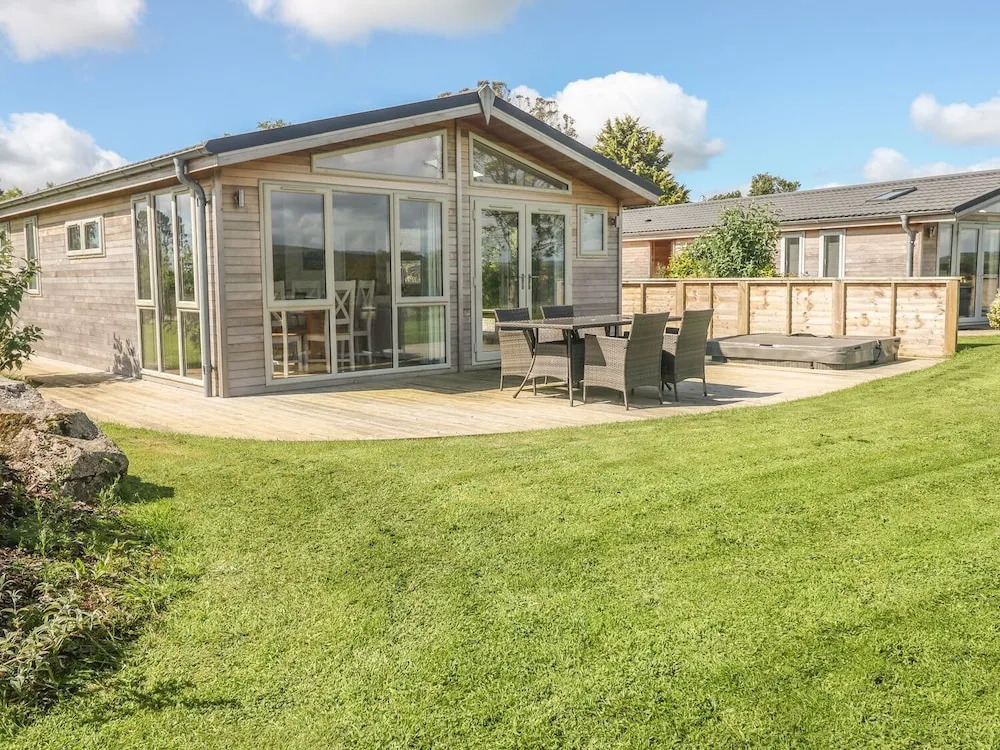 Nursery Lodge, 5 Horizon View, Liskeard