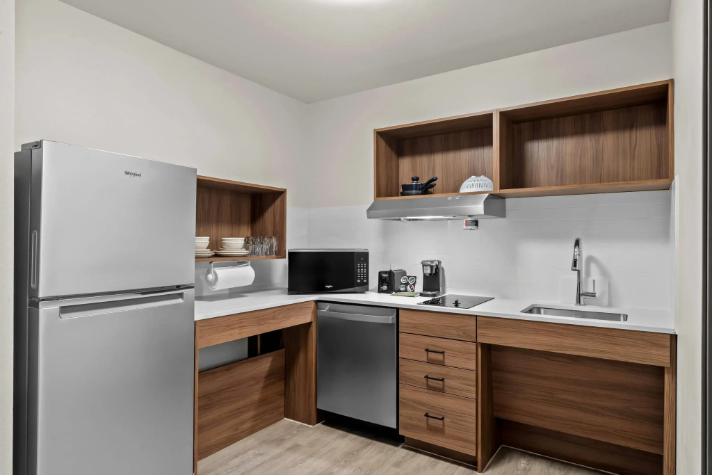 Everhome Suites Somerset - South Brunswick by Choice Hotels