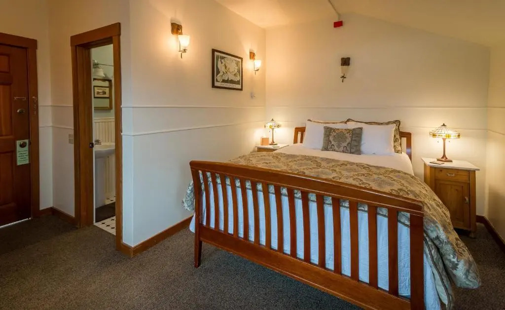 The Heron Inn and Day Spa