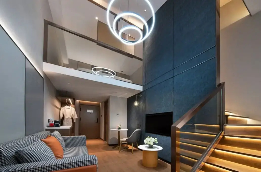 Jinglai Hotel Light Luxury - Daning International Shanghai Business School Branch