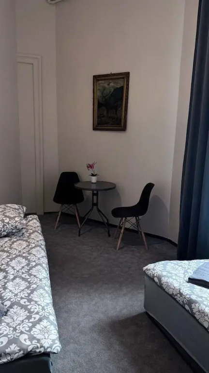 FiveHostel