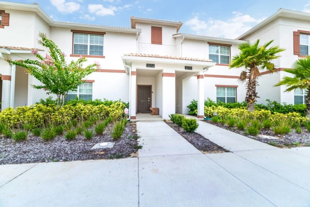 1573 Moon Valley Drive