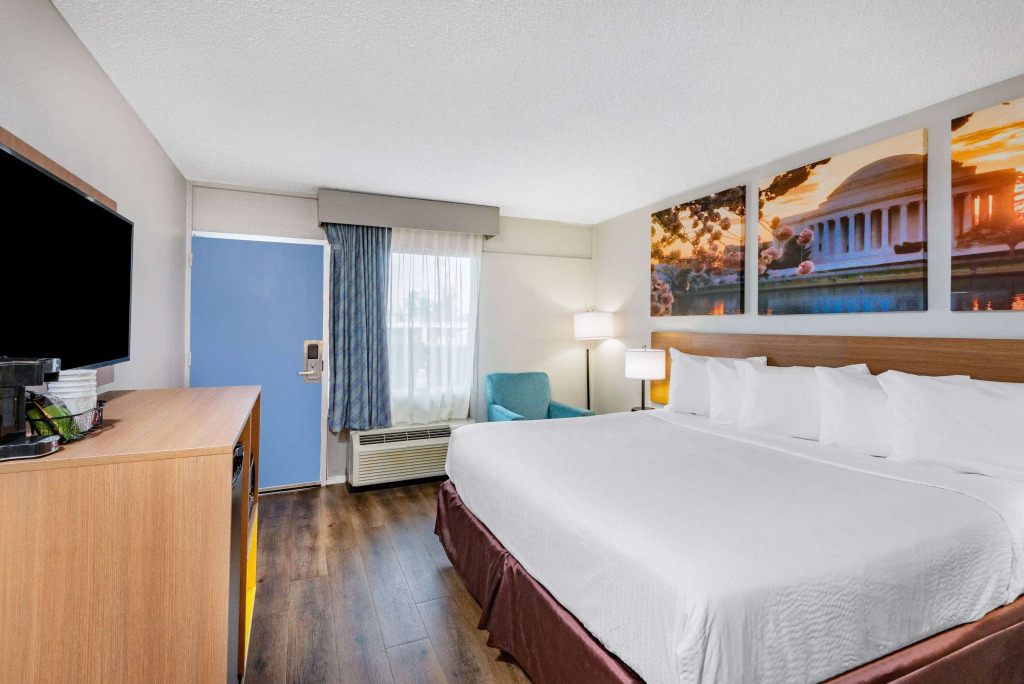 Days Inn by Wyndham Charlottesville/University Area
