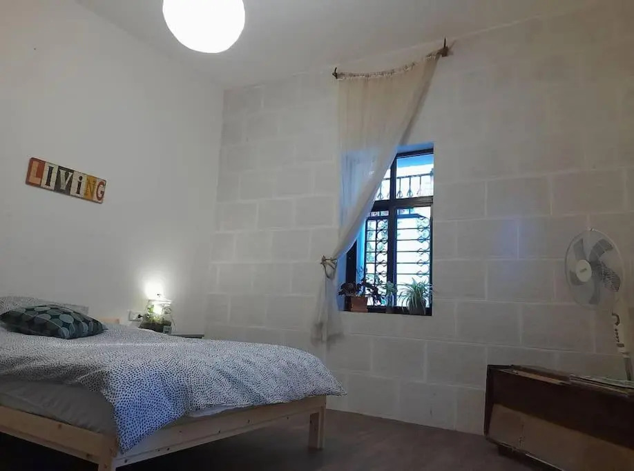 Cozy 2 bedrooms apartment in Jabal Lwebdeh