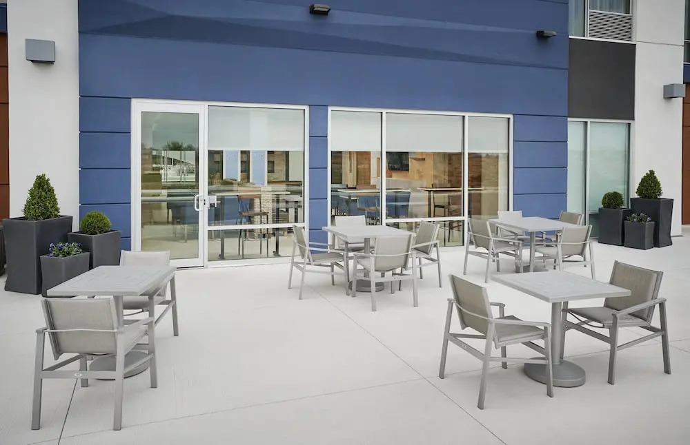 Holiday Inn Express & Suites Windsor East - Lakeshore by IHG