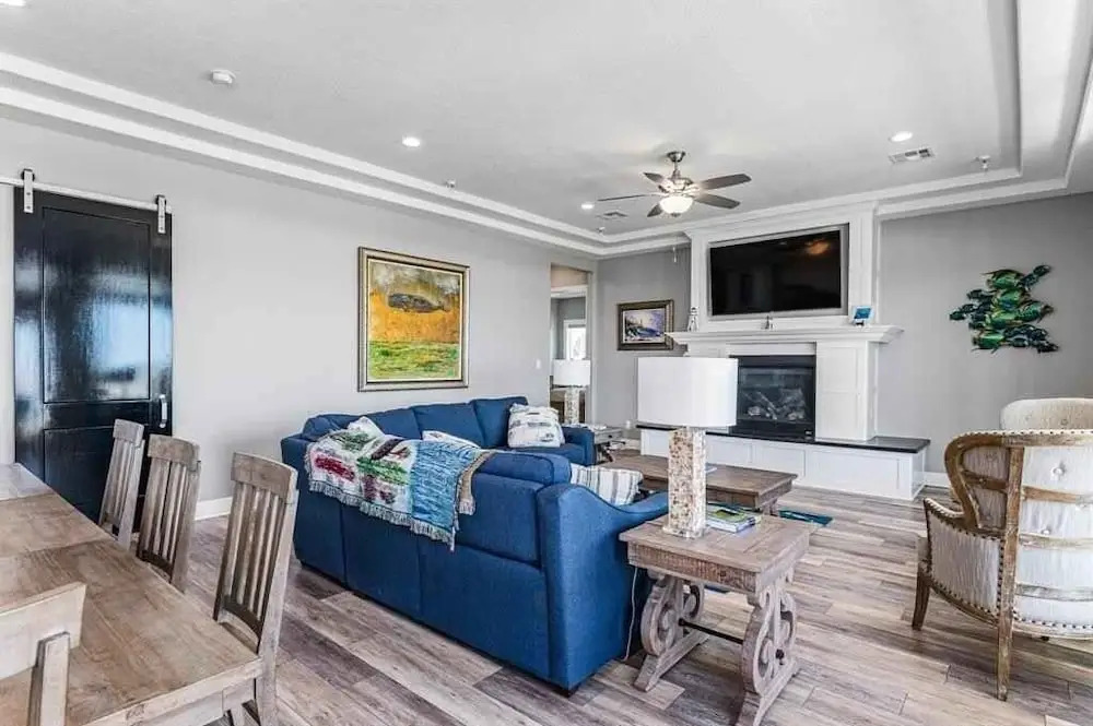 4 Biscayne 4 Bedroom Home by RedAwning