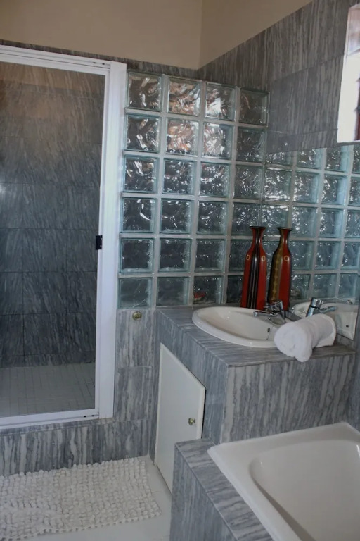 Ravinala Guest House