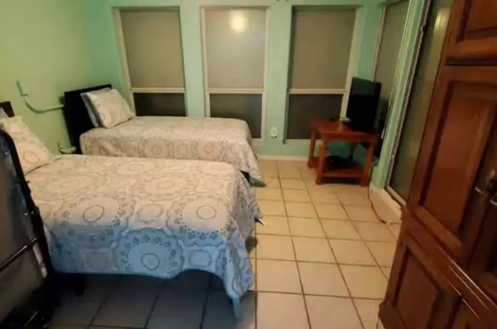 Bayside Paradise 4BR Home w Patio Games Room