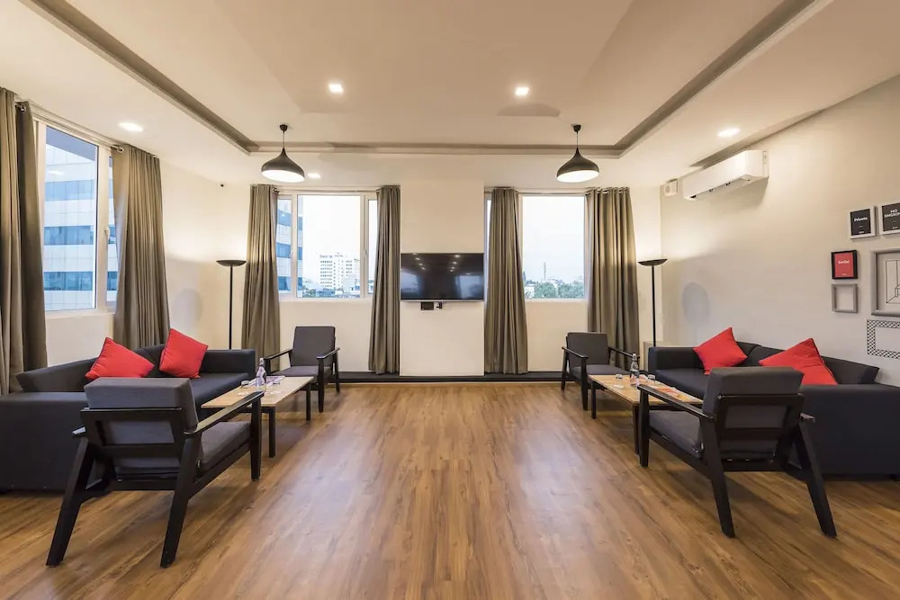 Super Townhouse MG Road,Bangalore
