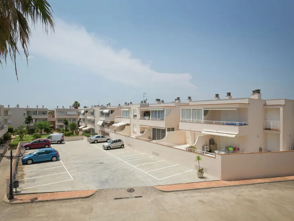 Well Kept Apartment with Sea Views & 2 Swimming Pools near Vinaròs