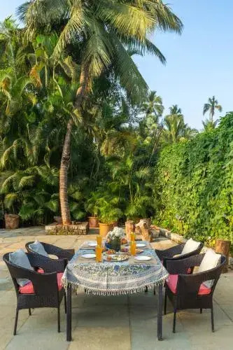 The Beach House by StayVista with Modern interiors, nearby beach, pool, lawn