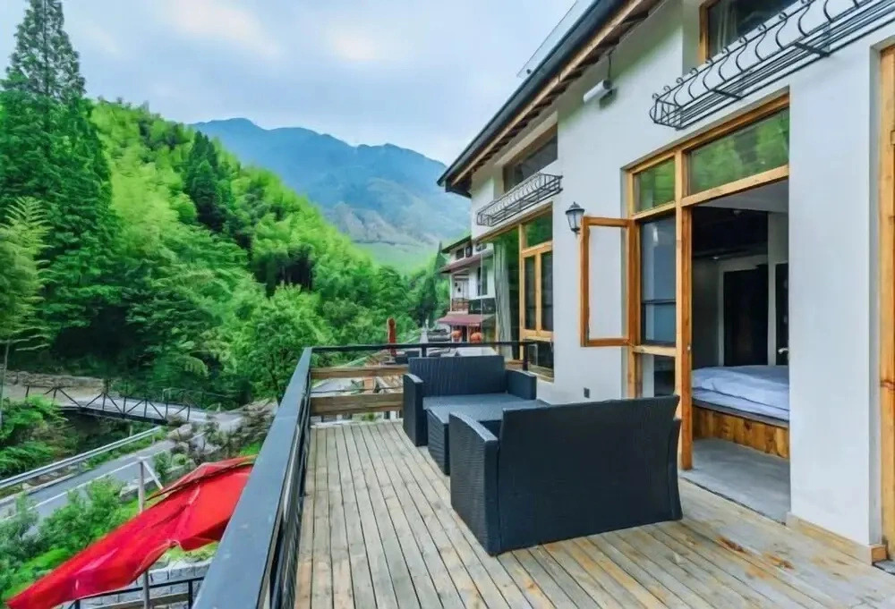 Anji Hemu Homestay