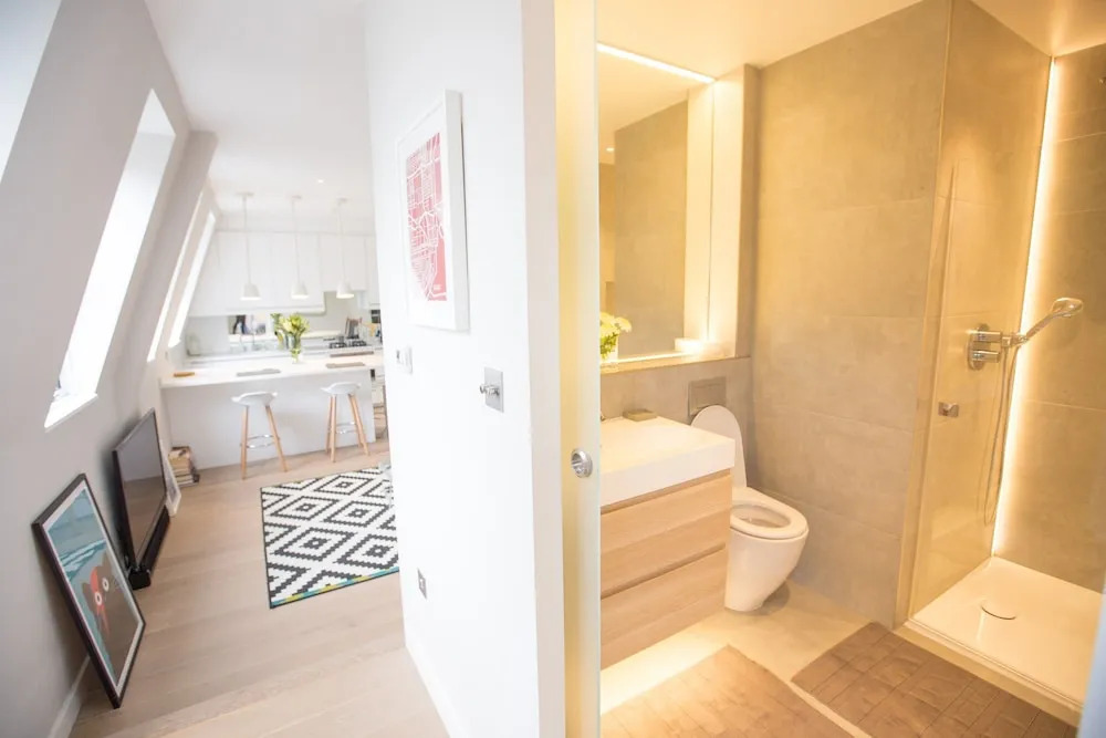 Stylish Rooftop Flat on Kensington High Street