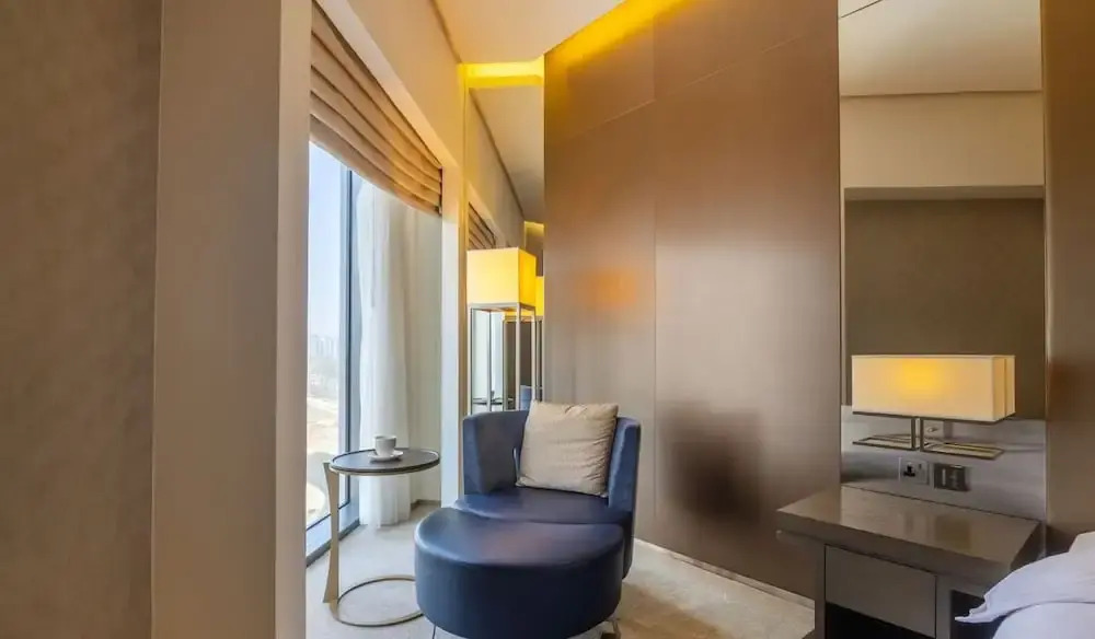 Elegant 1BR Near Wafi Mall Central Dubai Stay