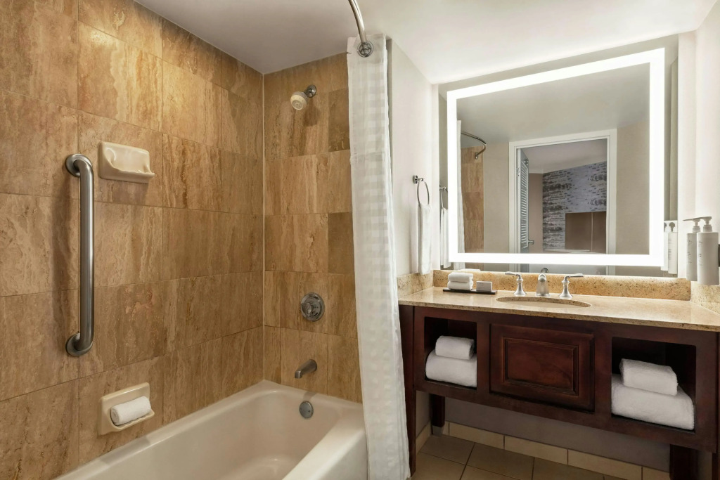 Embassy Suites by Hilton Kansas City Overland Park