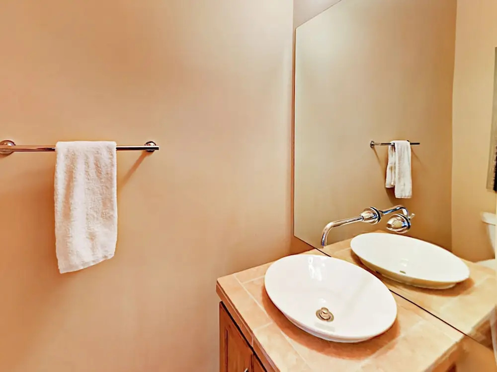12 La Vereda Condo Unit 2 2 Bedrooms 2.5 Bathrooms Condo