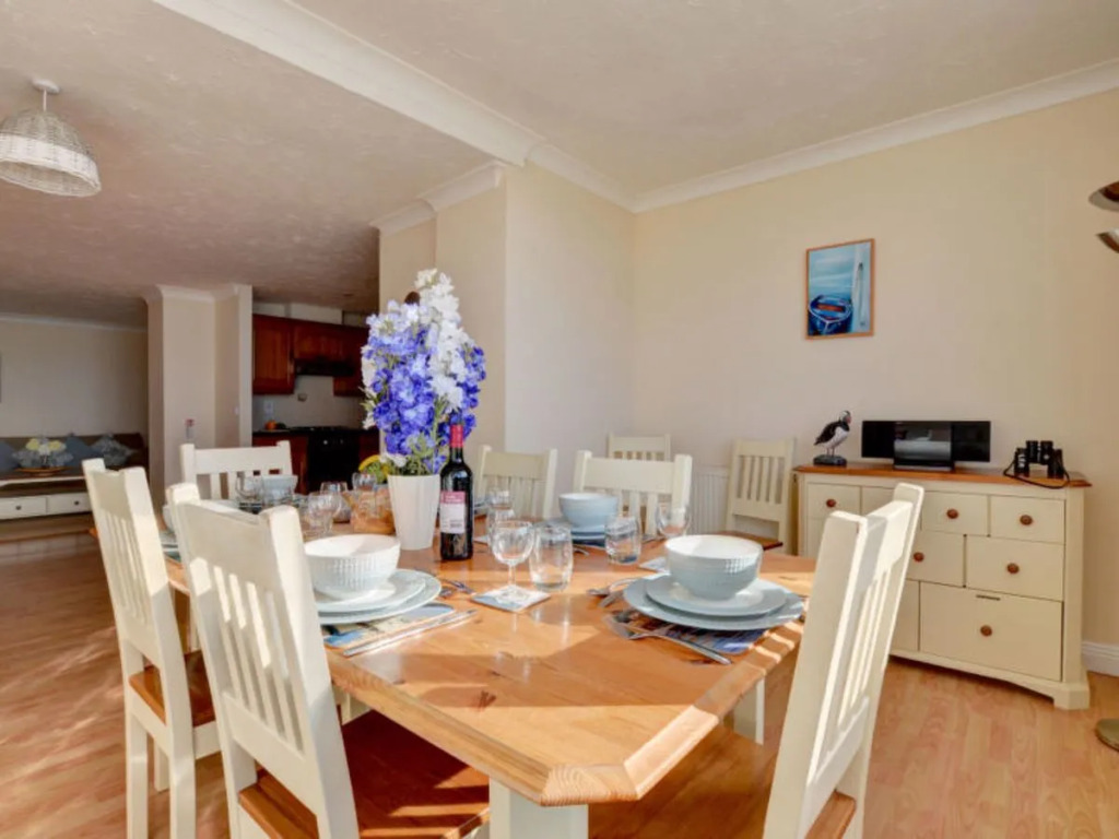 1 Devon Beach Court