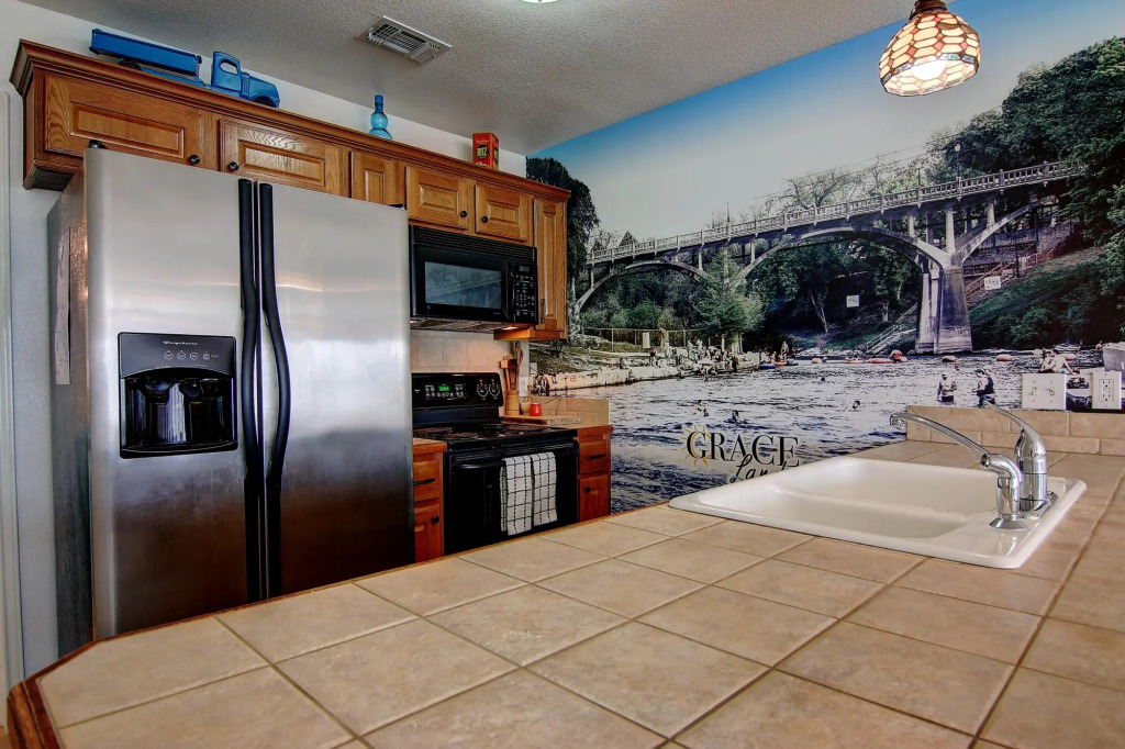 Gracelanda WW C302 in New Braunfels