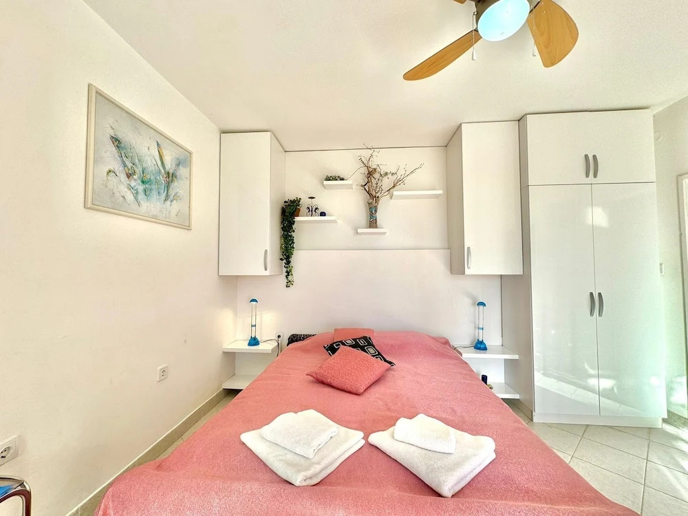Sun Rose Apartments Sveti Stefan