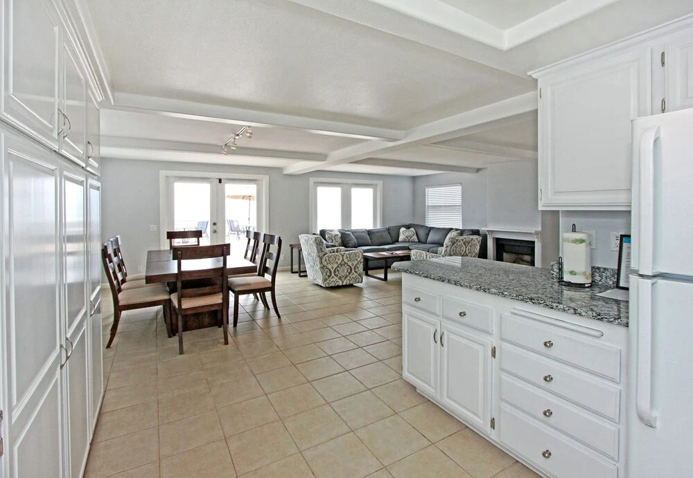 1404 W Ocean Front C 68167 by RedAwning