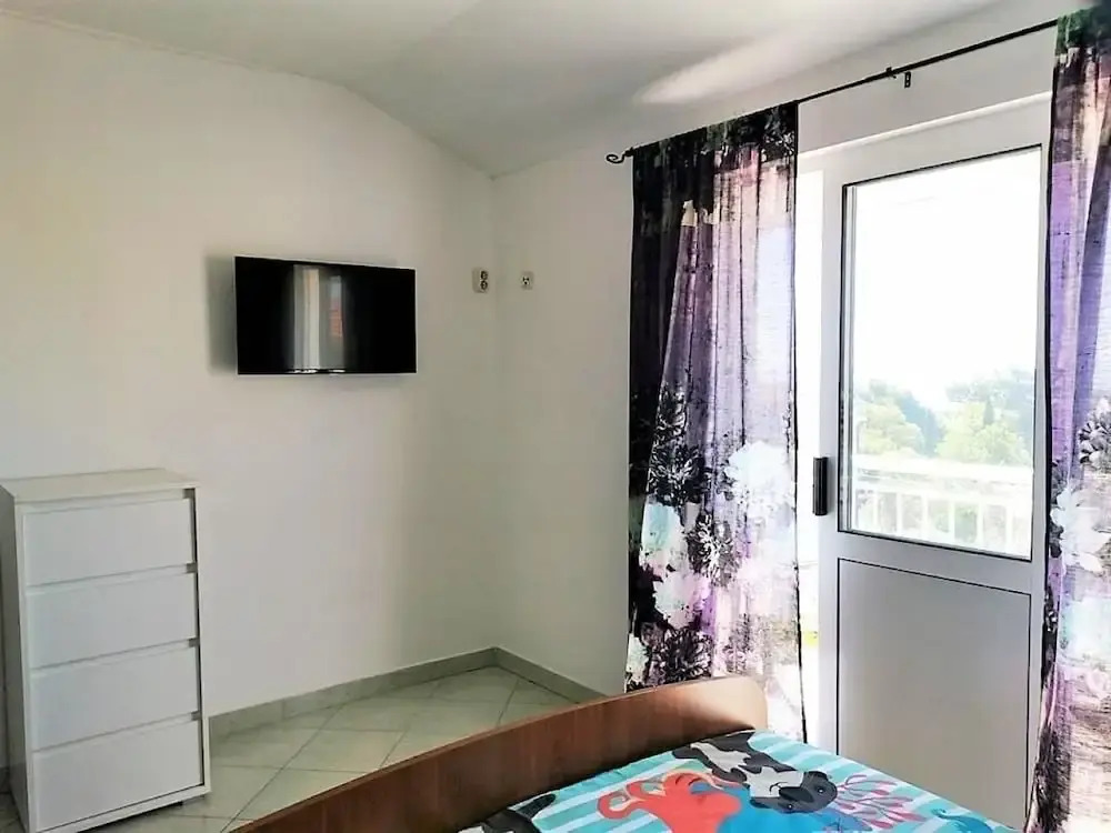 Jaki - 150 m From Beach - A3