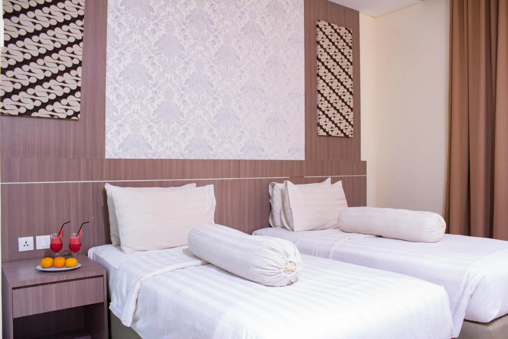 Nevada Ketapang Hotel