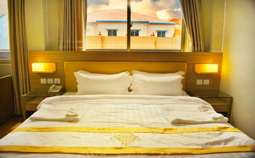 SERENE Stays Hotel