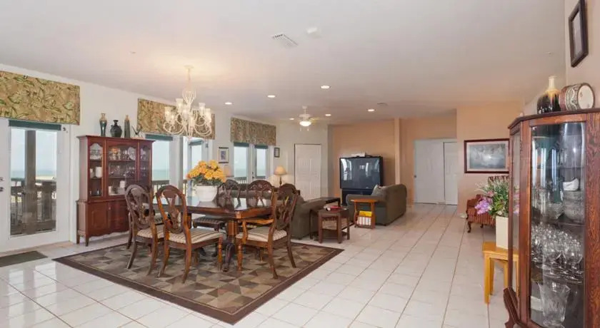Miracle Eight by Vacation Rental Pros