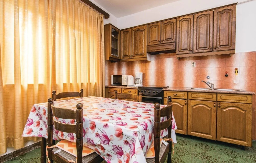 Stunning Apartment in Starigrad With 4 Bedrooms