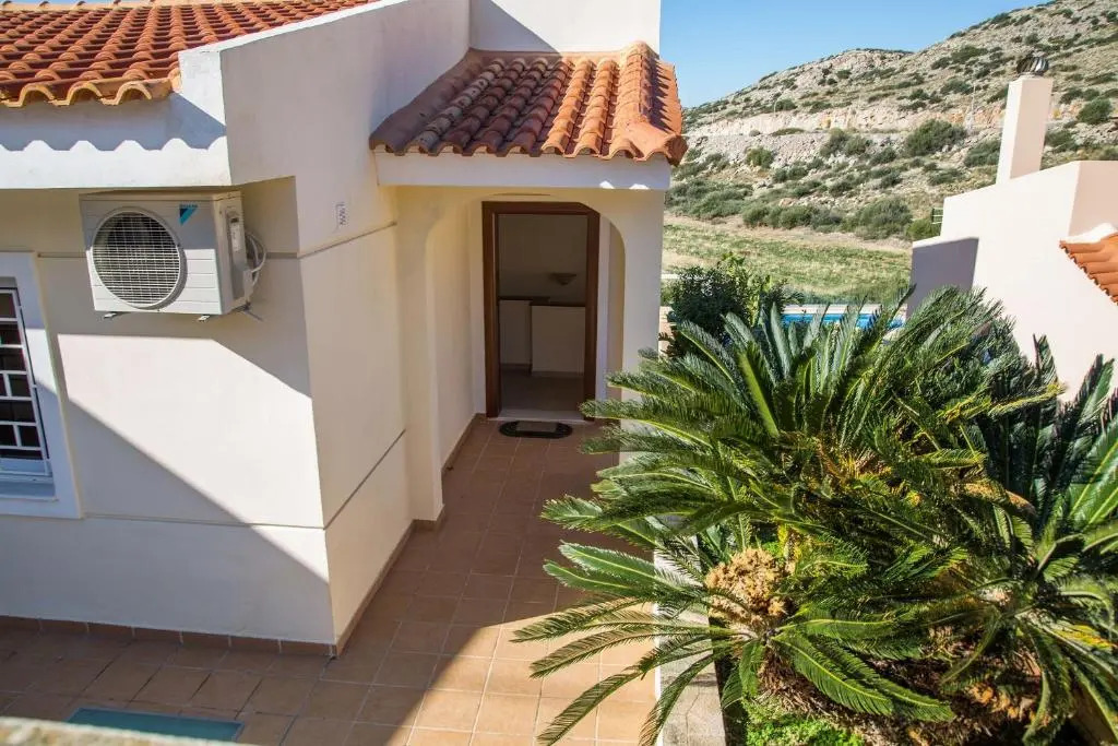 Holiday villa SUNJOY close to the beach