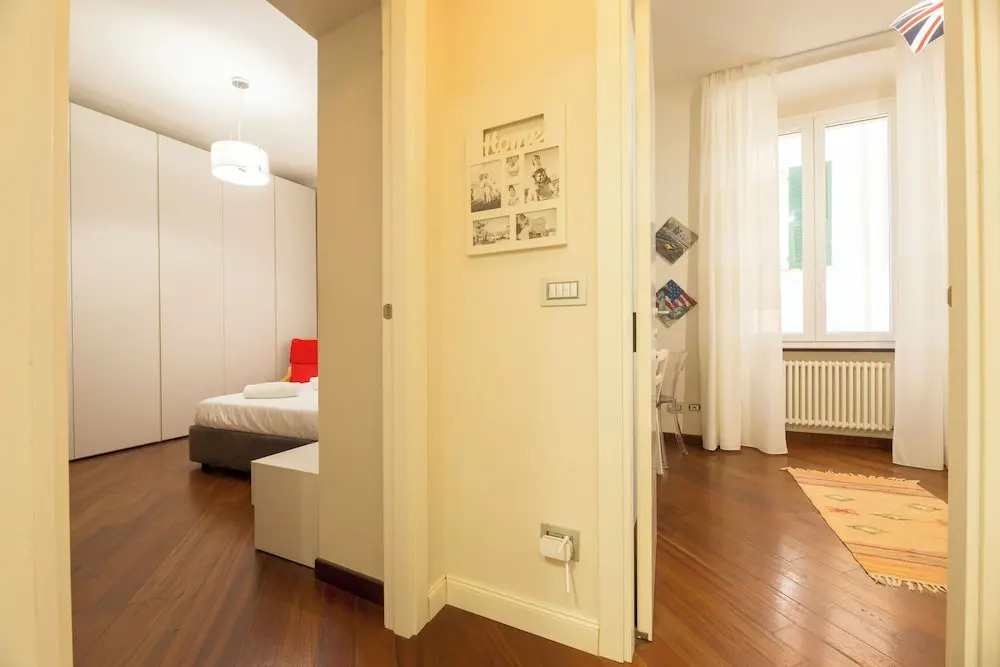 Spacious 3-Bedroom Flat in Central Genoa