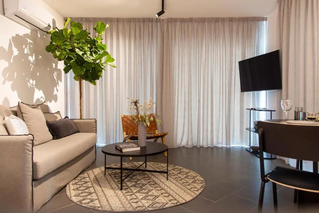 LIV URBAN Suites