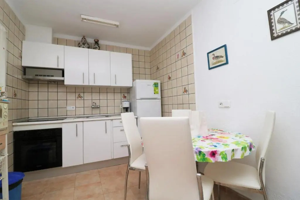 Turo 2 - Piso con Piscina comunitaria