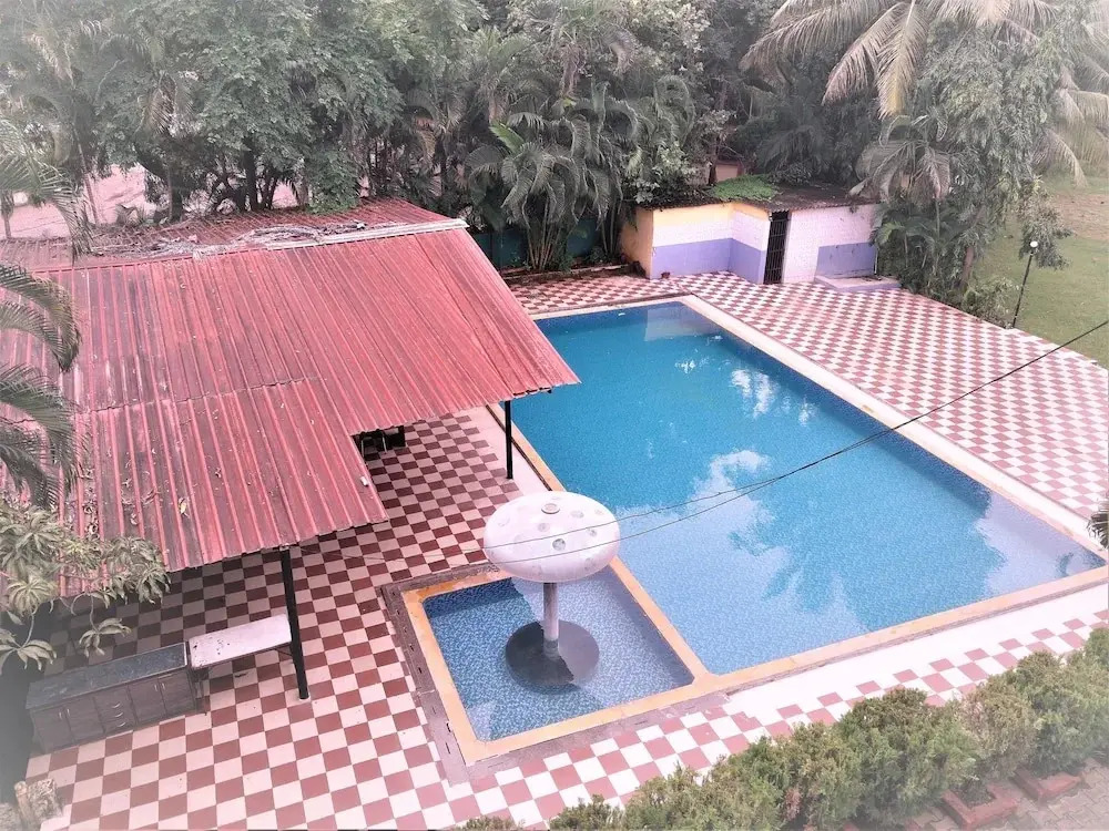 Dadra Resorts