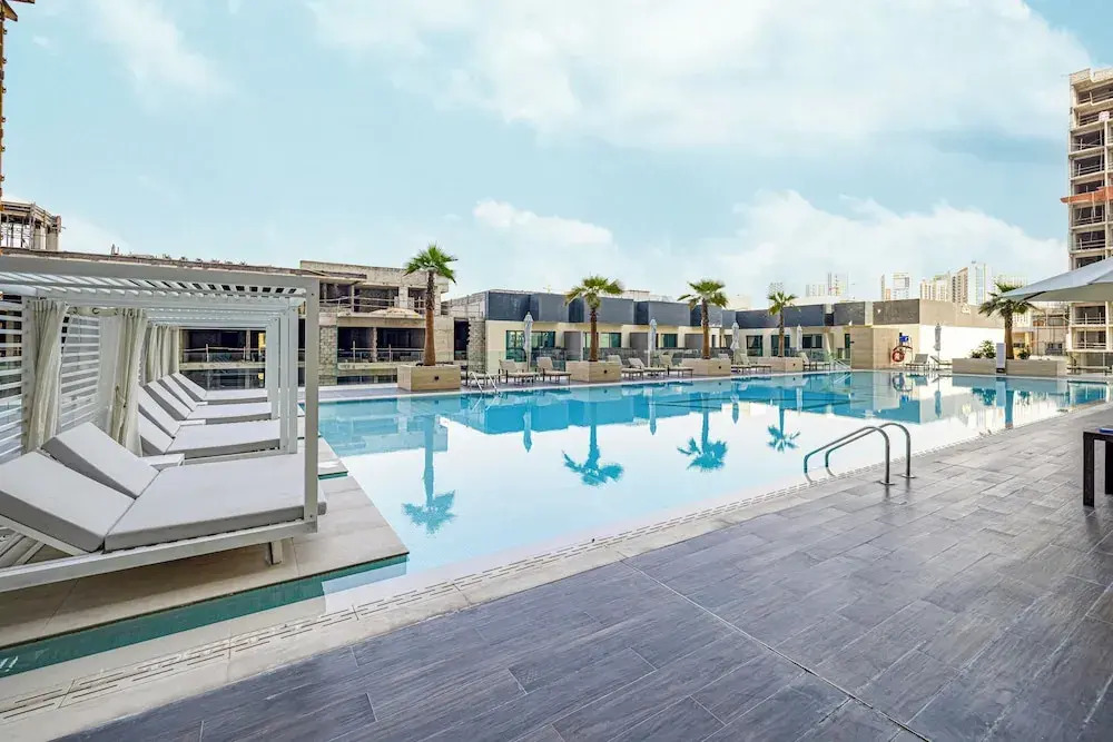 Binghatti Suites by Hostiva - City View