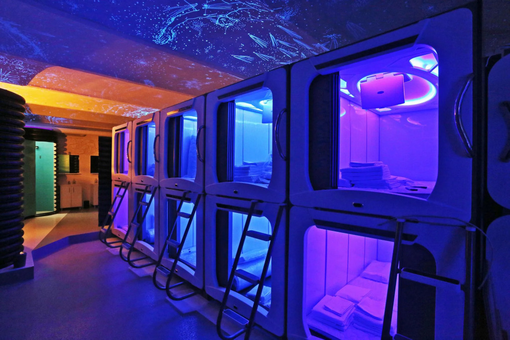 SubSpace Hostel