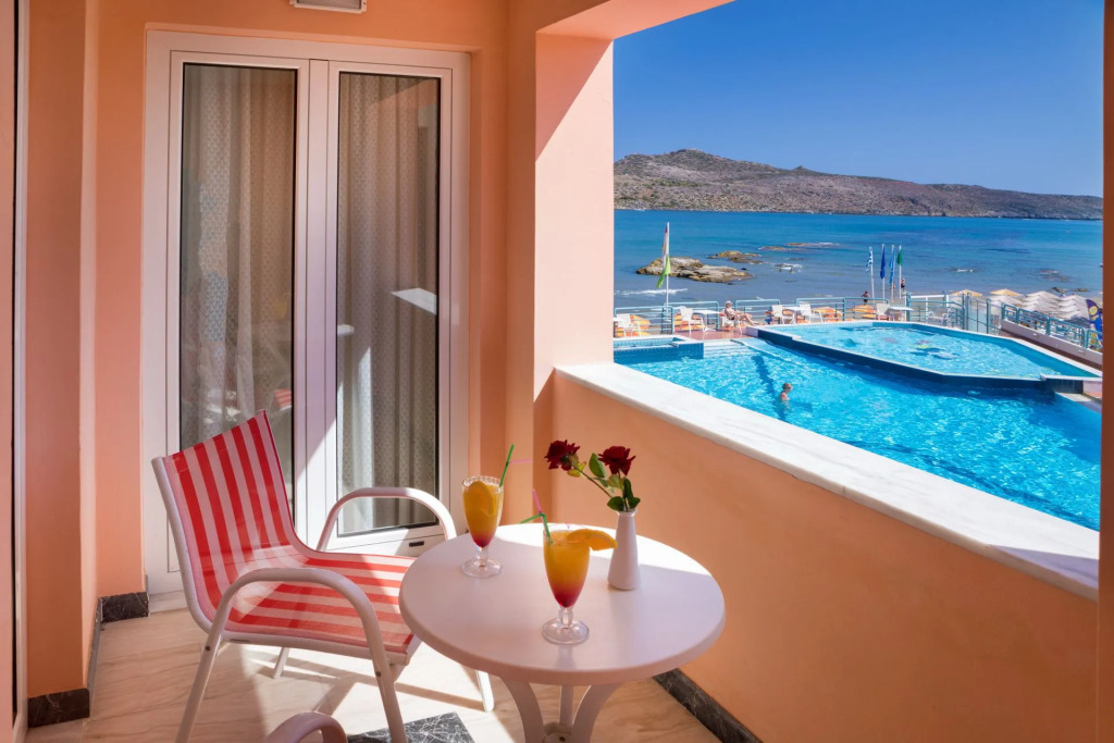 Chrispy Beach Resort, Agia Marina