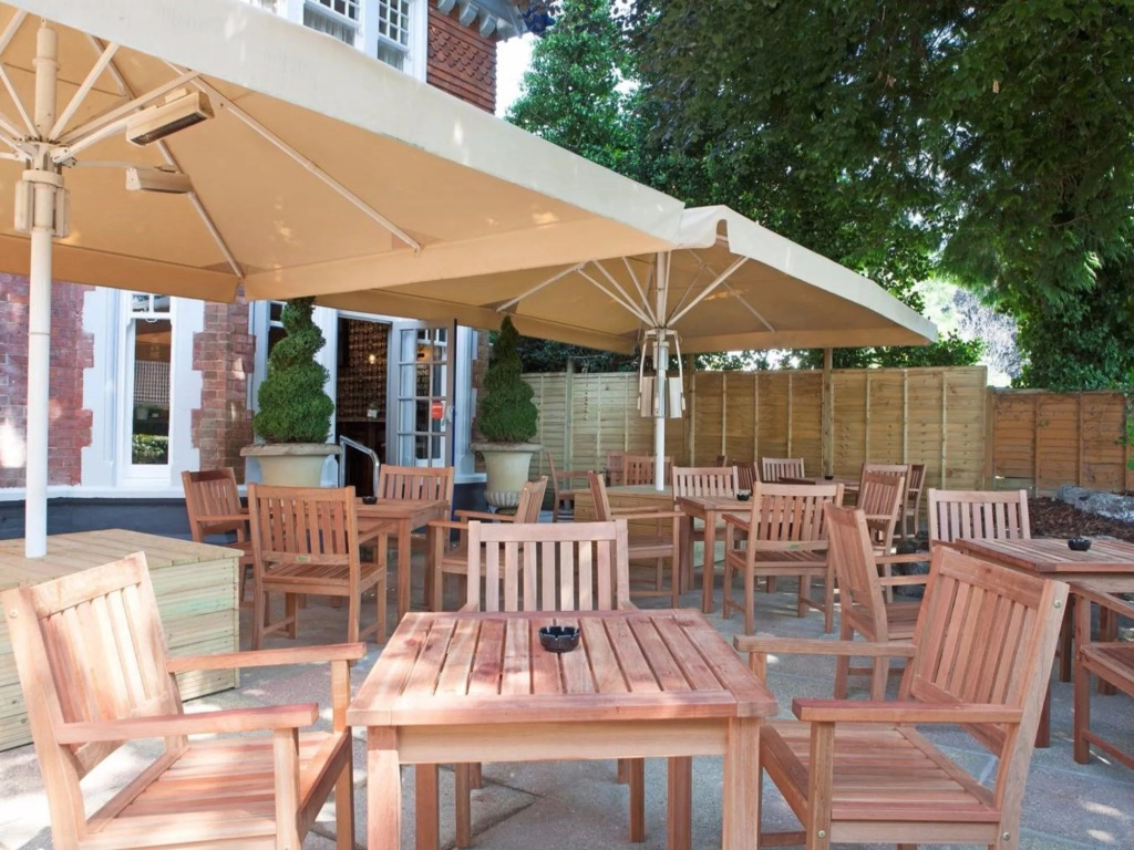Inn in the Park
