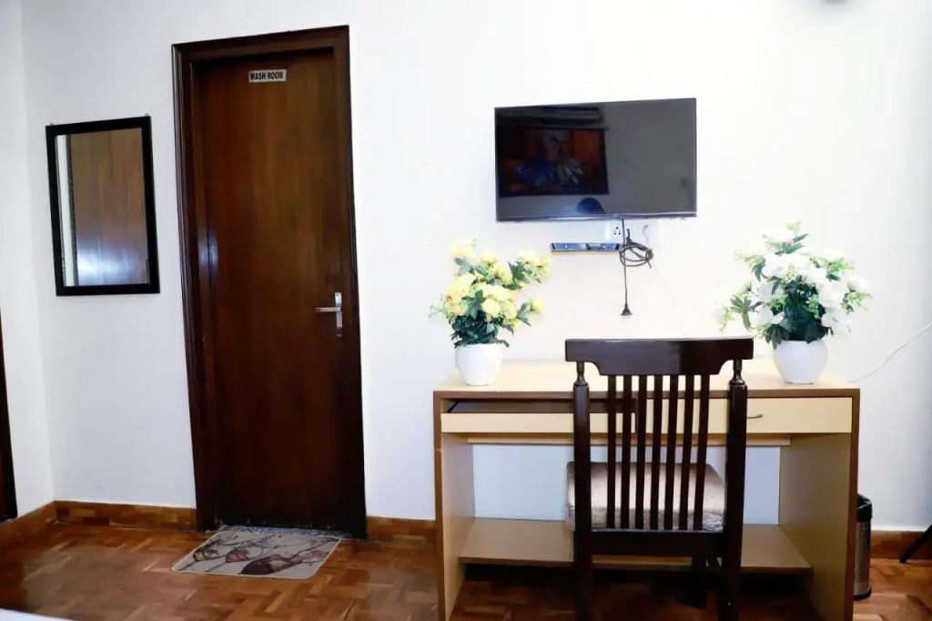 3Bhk Fortune Home,E28 1B Saket Near Max Hospital,Pvr