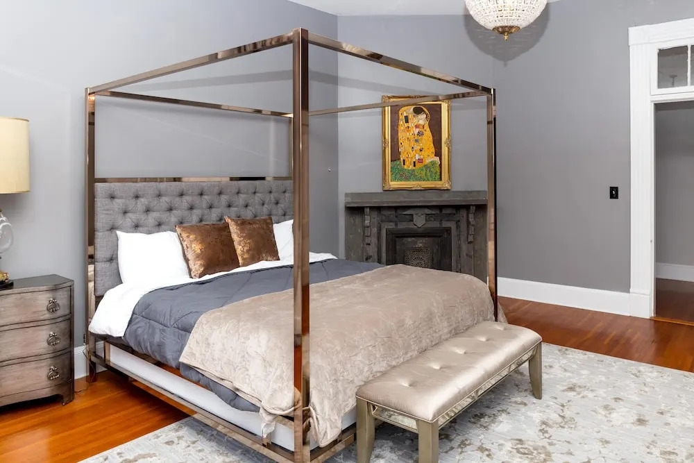 Wright Mansion - An Impressive Victorian Estate