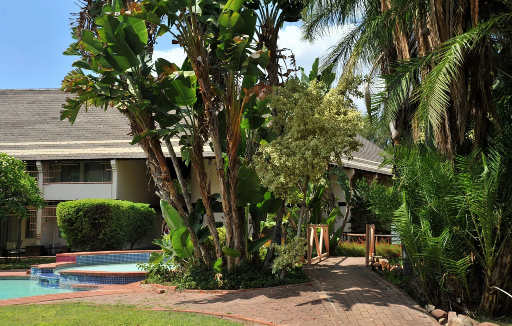 Cresta Thapama Hotel