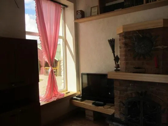 Svečių Namai ,, Opes vyngis "