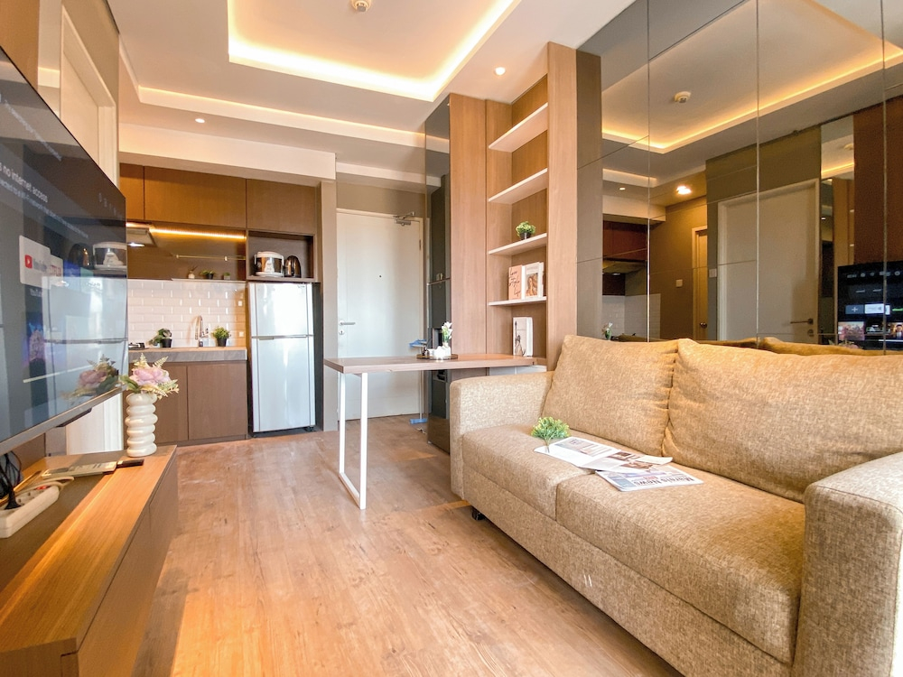 Contemporary Comfort 2Br Apartment Pakubuwono Terrace