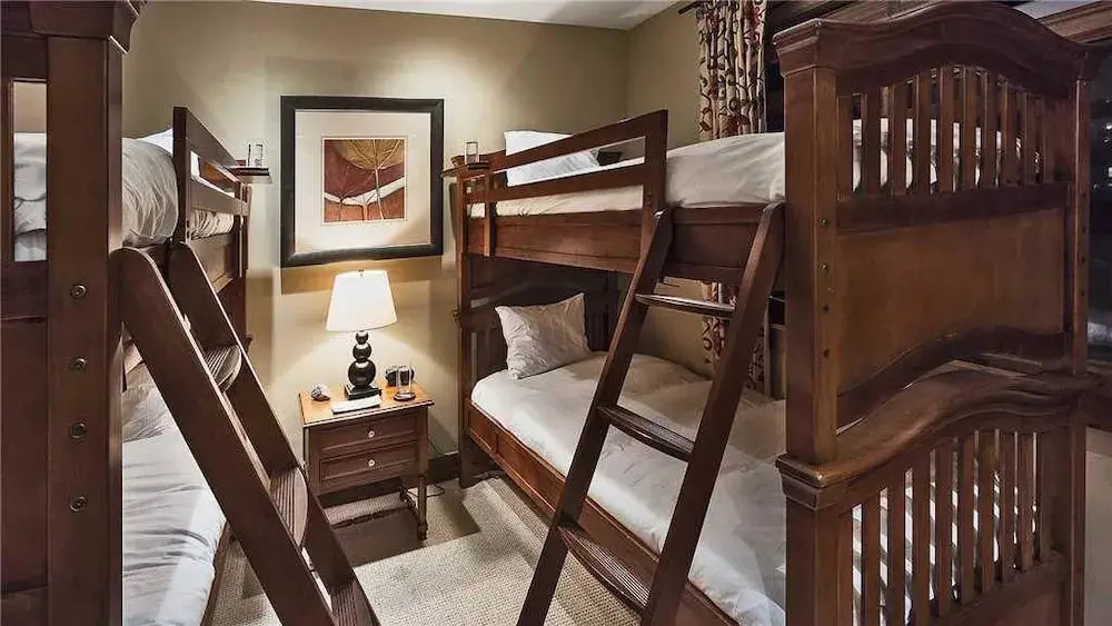 Mount Yale 611 4 BedroomCondo By Moving Mountains