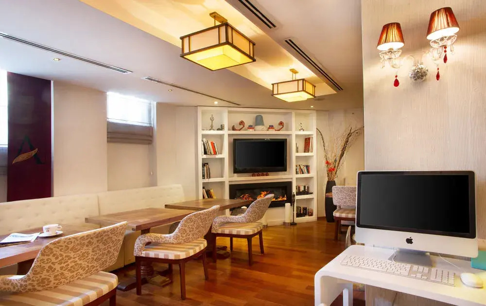 Armis Hostel