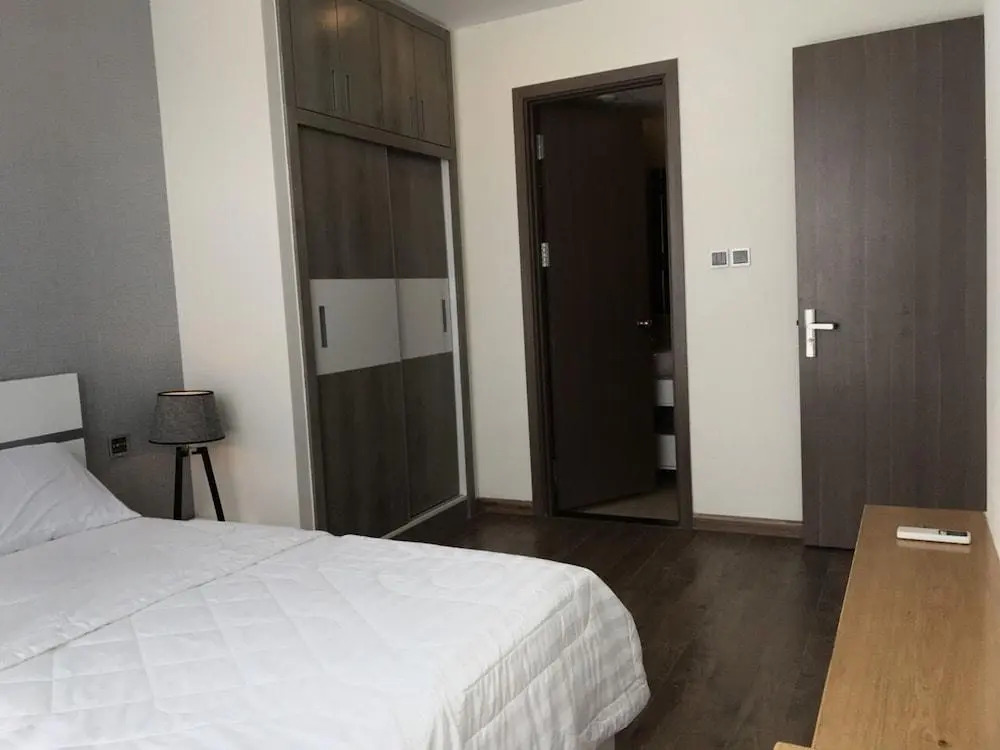 Smiley Apartment 14