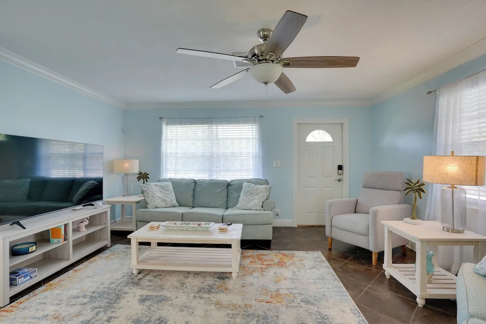 Coastal Bonita Shores Holiday Home Near Beach!