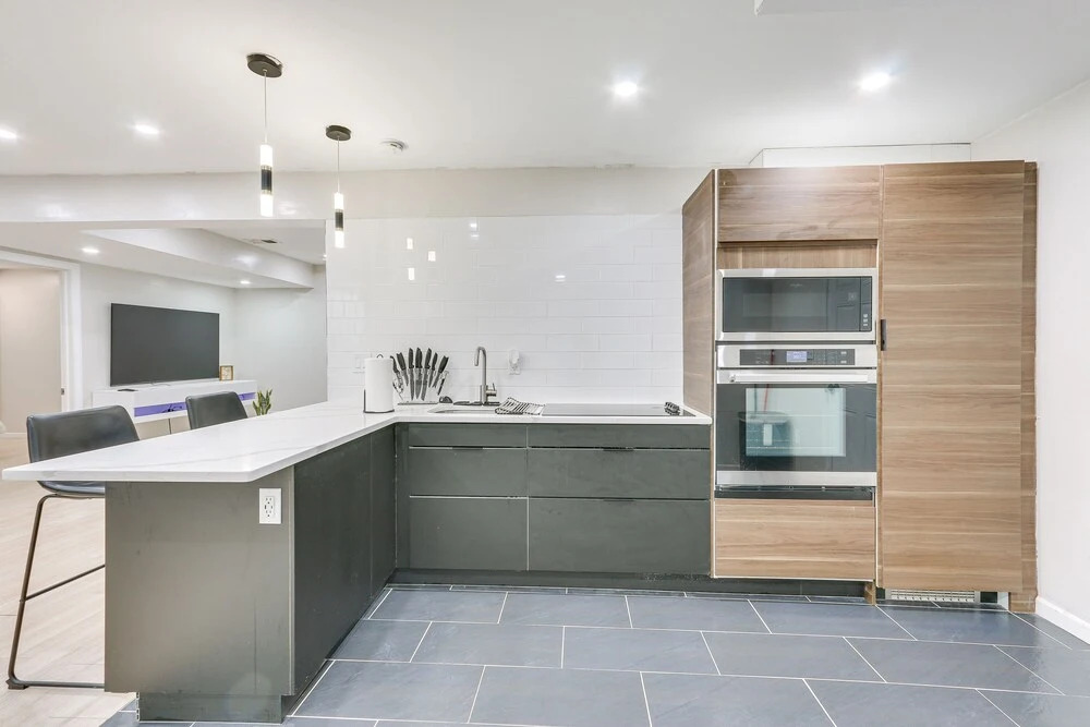Modern Newark Vacation Rental ~ 3 Mi to Airport!