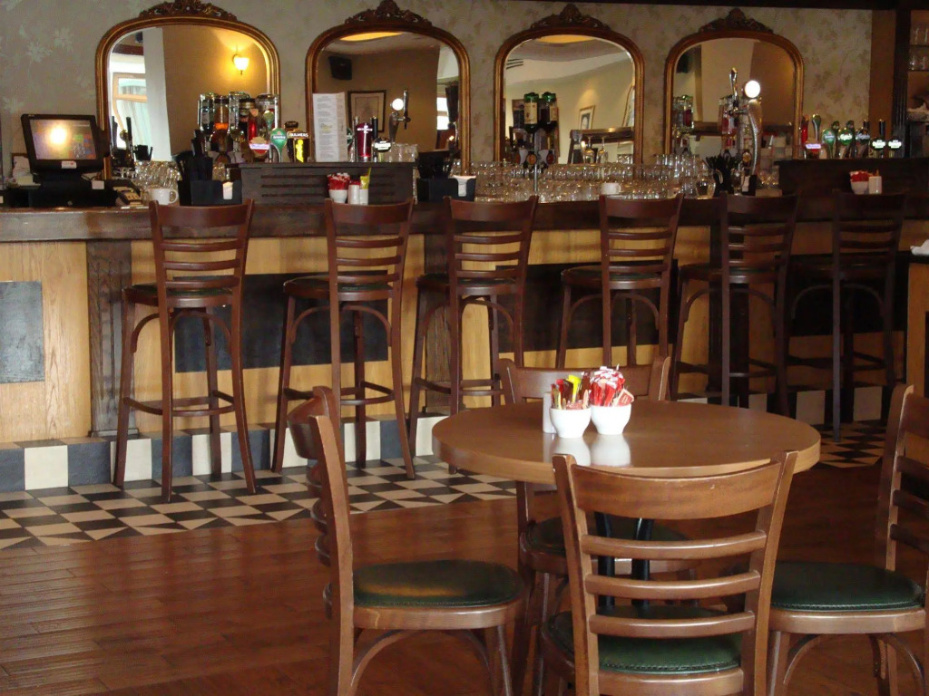 Ard Ri House Hotel