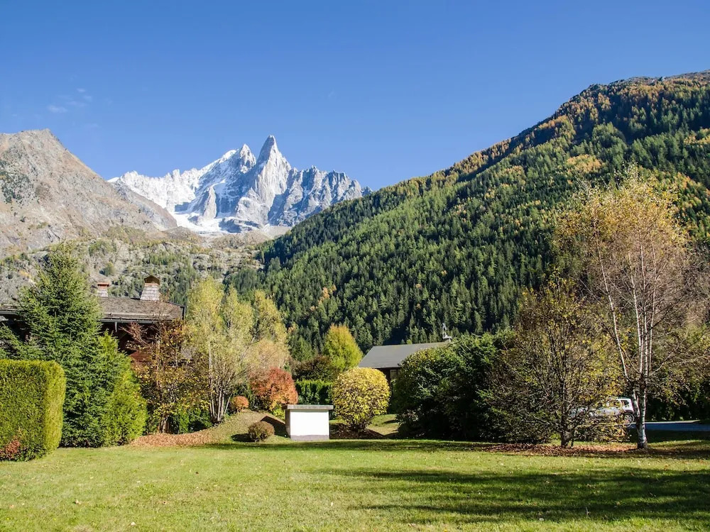 Beautiful Apartment With a Somewhat Unusual Layout Less Than 1km From the Slopes